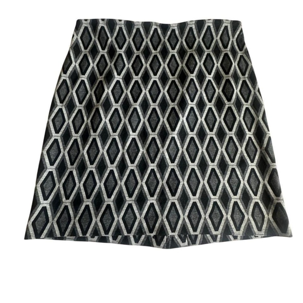 Geometric Diamond Print Mini Skirt Black White Textured Stretch A-Line‎ Size L